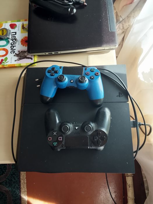 Sony PlayStation 4