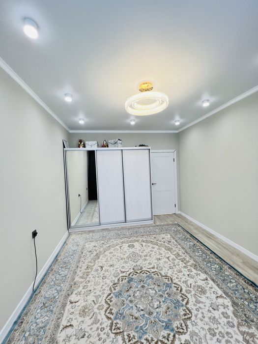 Продам 2 ком кв 76 м2 на караване