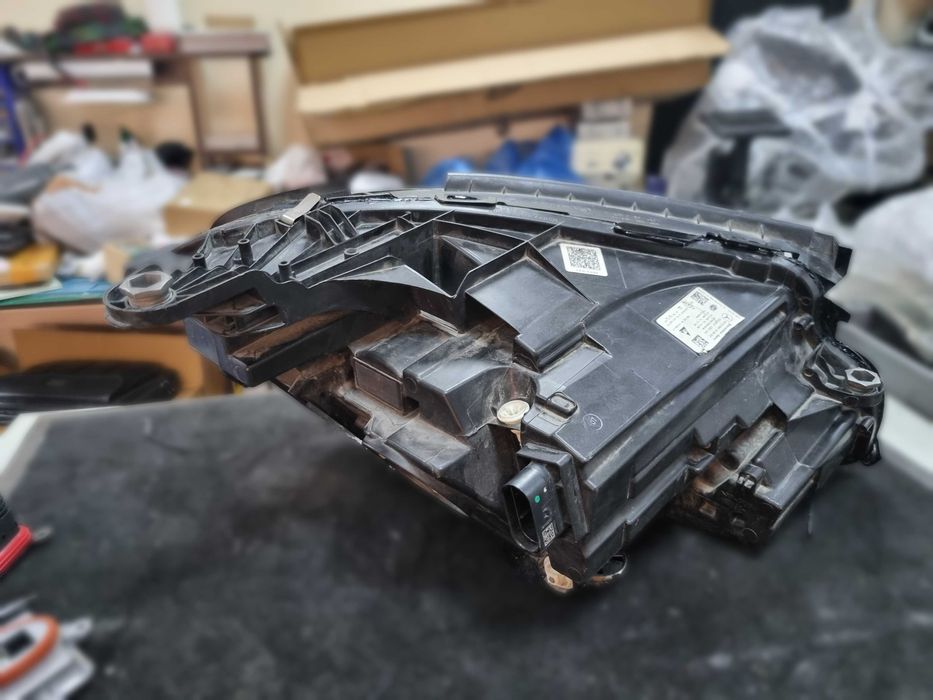 Ляв фар за Mercedes E W213 Multibeam lqv far мерцедес 213 мултибиим