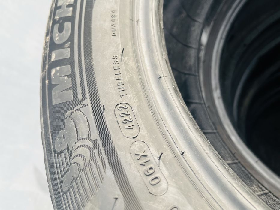 235 /55 /17 – комплект зимних шин