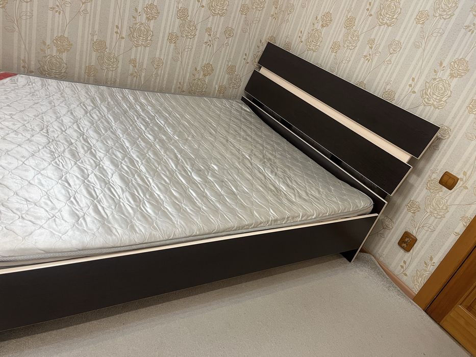 Продам кровать и шкаф