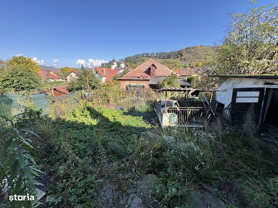 Se vinde casă cu teren 350mp, zona Mosnei - Str. Anton Pann