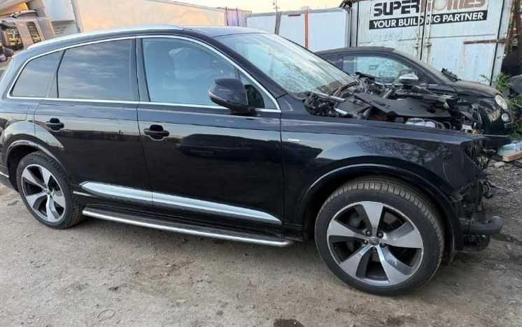 Dezmembrez audi Q7 4M model 2018