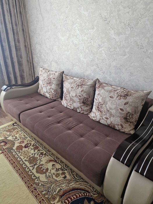 Продам диван в хорошем состоянии