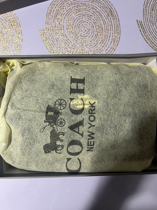 Продаю сумочку от бренда Coach