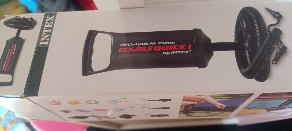 Ръчна помпа за надуваеми играчки