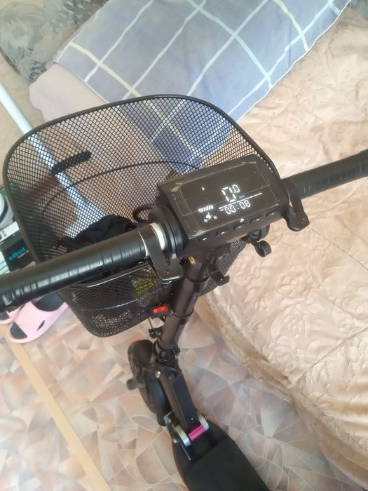 Продам электро самокат