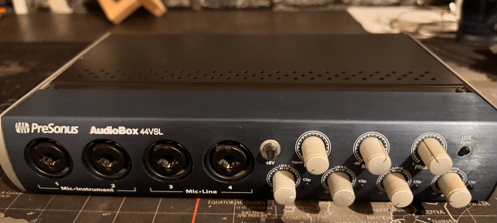 Microfon Rode +Interfață audio PreSonus AudioBox 44 vsl