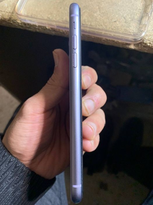 iPhone 11 sotiladi