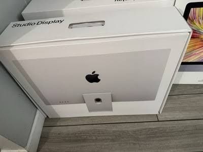 Apple Display Studio 27 NANO texture 5k TILT stand la cutie