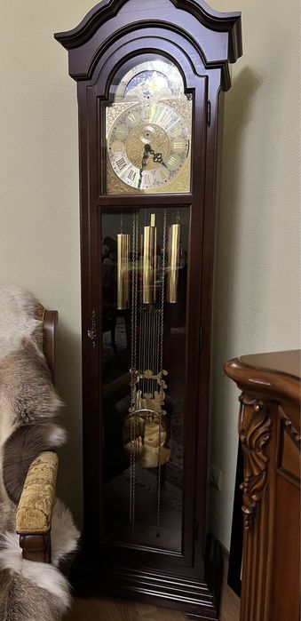 Напольные часы Hermle