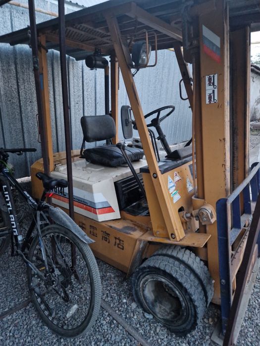 Погрузчик komatsu fg14l