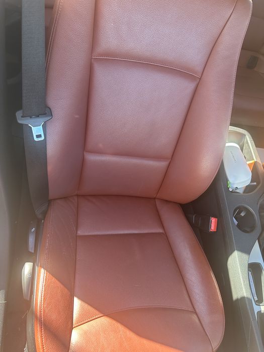 BMW X1 an 2011, impecabil, interior piele naturala