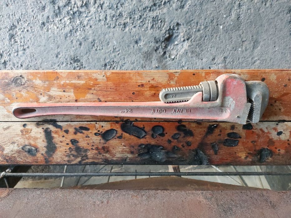 Разводной ключ 24''