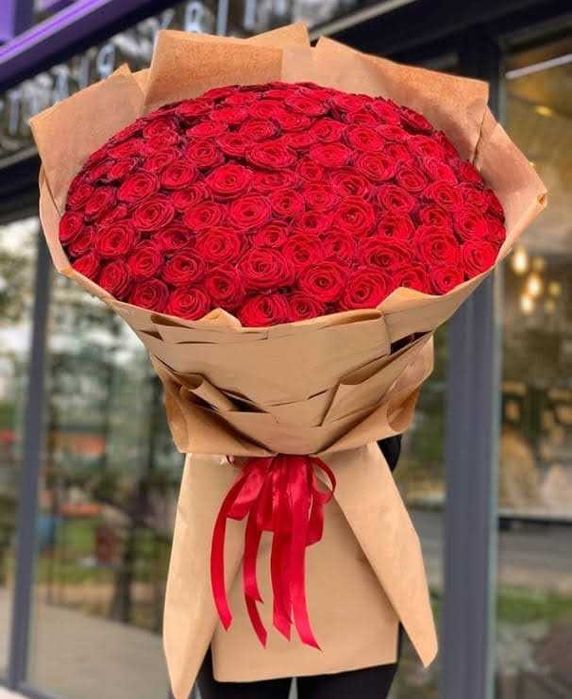 Розы пионы кустовые хризантемы