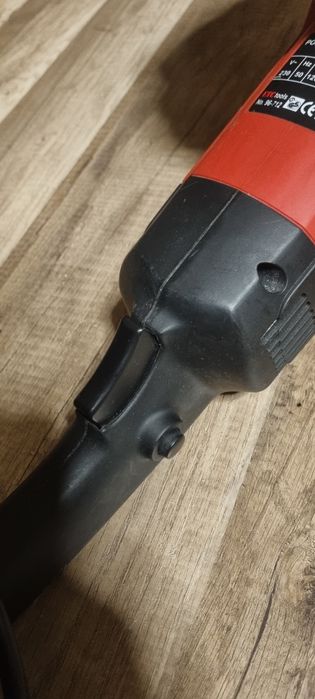 ротационна полирмашина 1200w