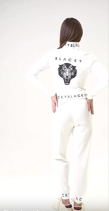Blacky спортивка белая