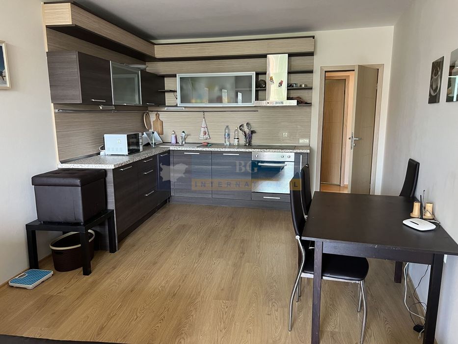 Продава се Тристаен апартамент в Черноморец - 77 кв.м за 762 €/кв.м - Снимка #4
