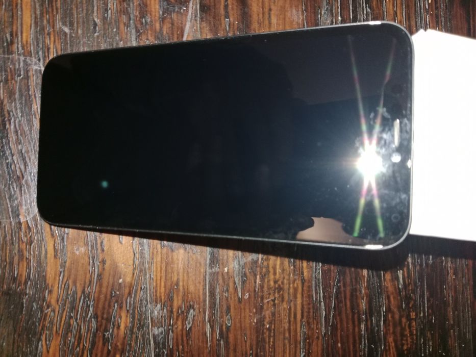 Дисплей на Айфон 11