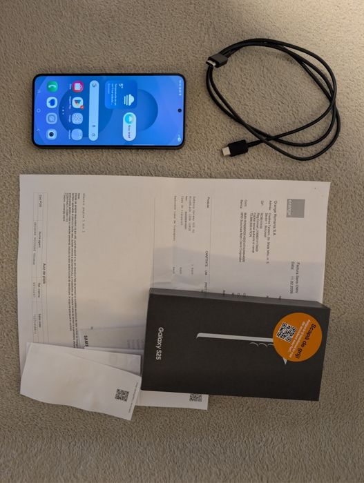 Vând schimb Samsung S25 5G, nou, 0 cicluri, 100% baterie.