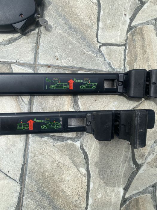 ски багажник Thule за 4 чифта ски + подарък  напречни греди