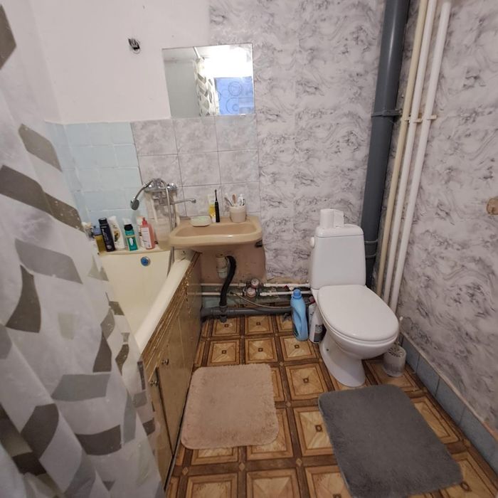 Продам! 1ком.кв 6/9эт.р-он ДБС