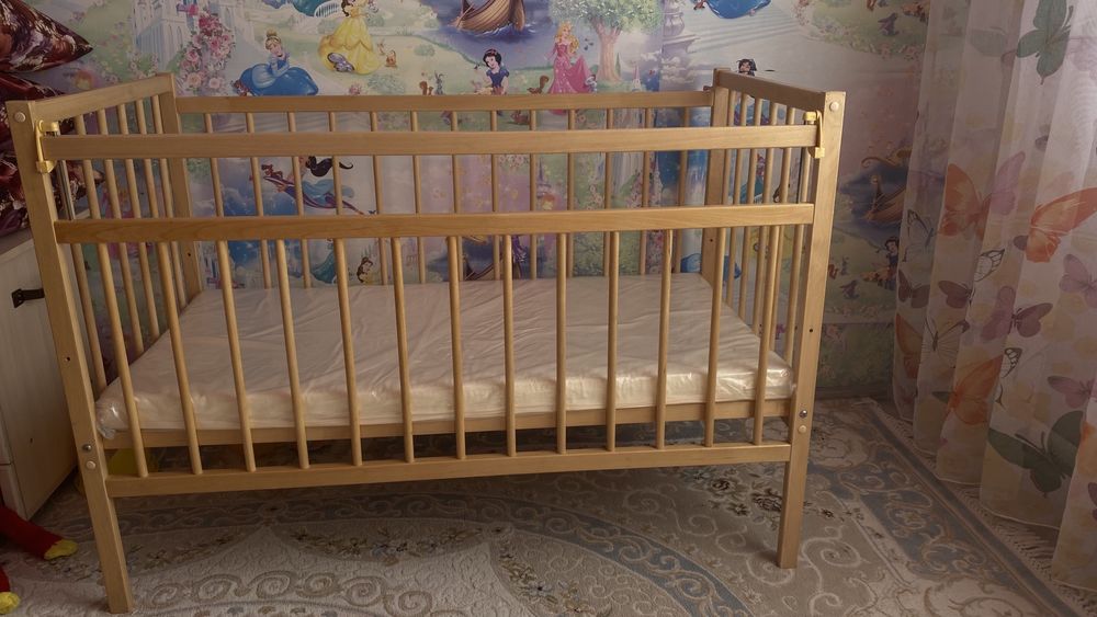 Продам срочно!Манеж в хорошем состоянии!