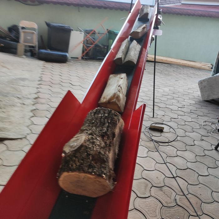 Banda transportoare cu racleti