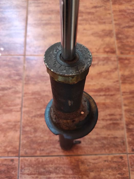 Преден амортисьор за Alfa Romeo 147