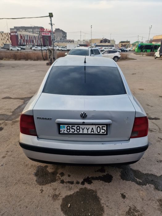 Продам авто Пассат б5 1.6литр автомат