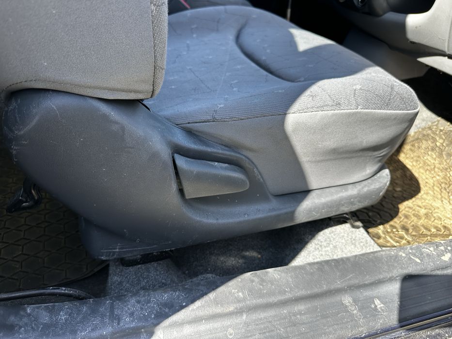 Салон тойота ярис