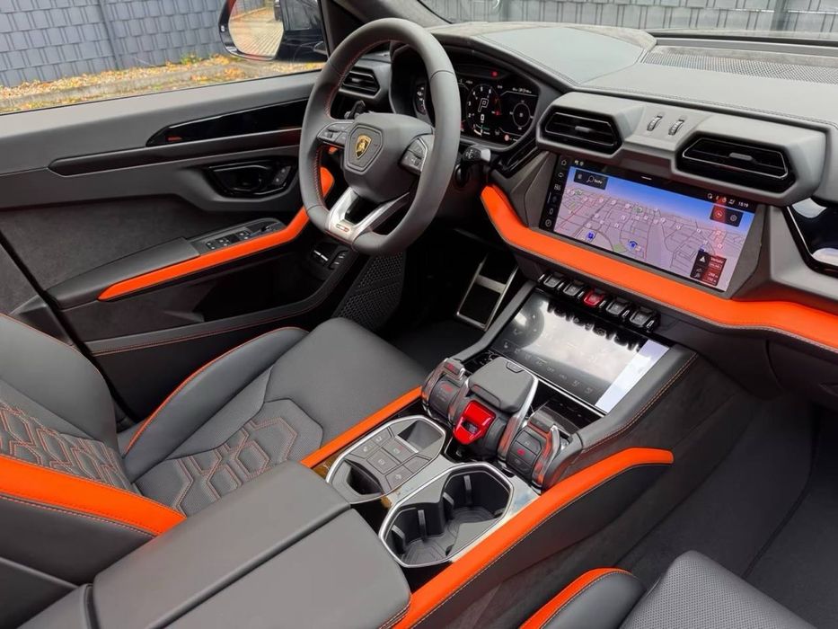 Lamborghini Urus SE 2026