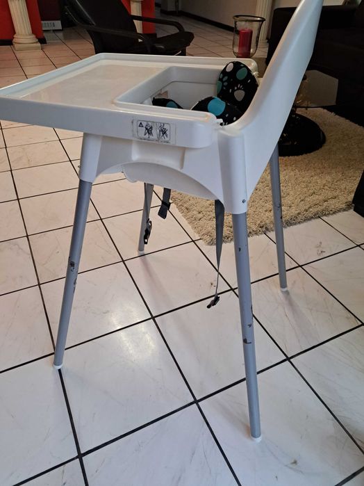 Детско столче с масичка и калъвки