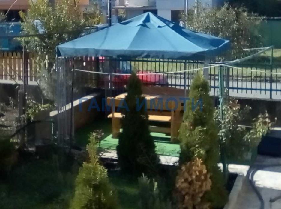 Къща в кв. Долно Езерово, гр. Бургас