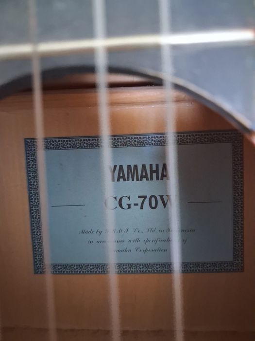 Гитара Yamaha CG-70W