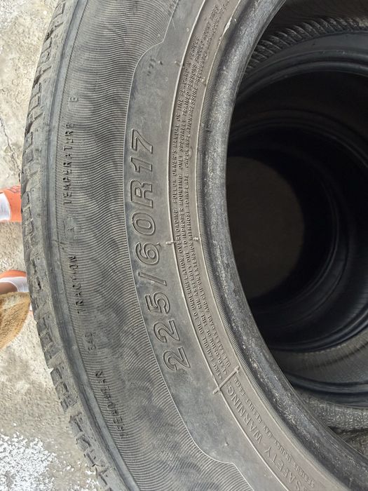 Продам шины комплект