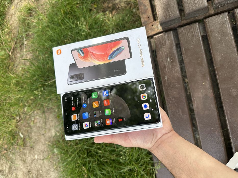 Продам телефон Redmi Note 12 Pro 256/8+4