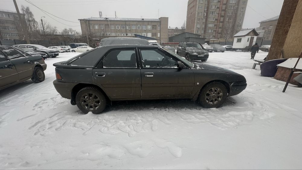 Продам mazda 323f bg