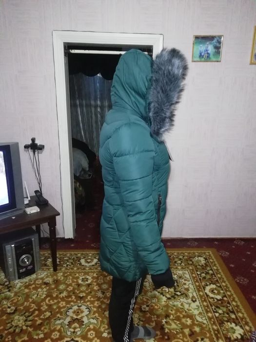 Продам женский пуховик торг