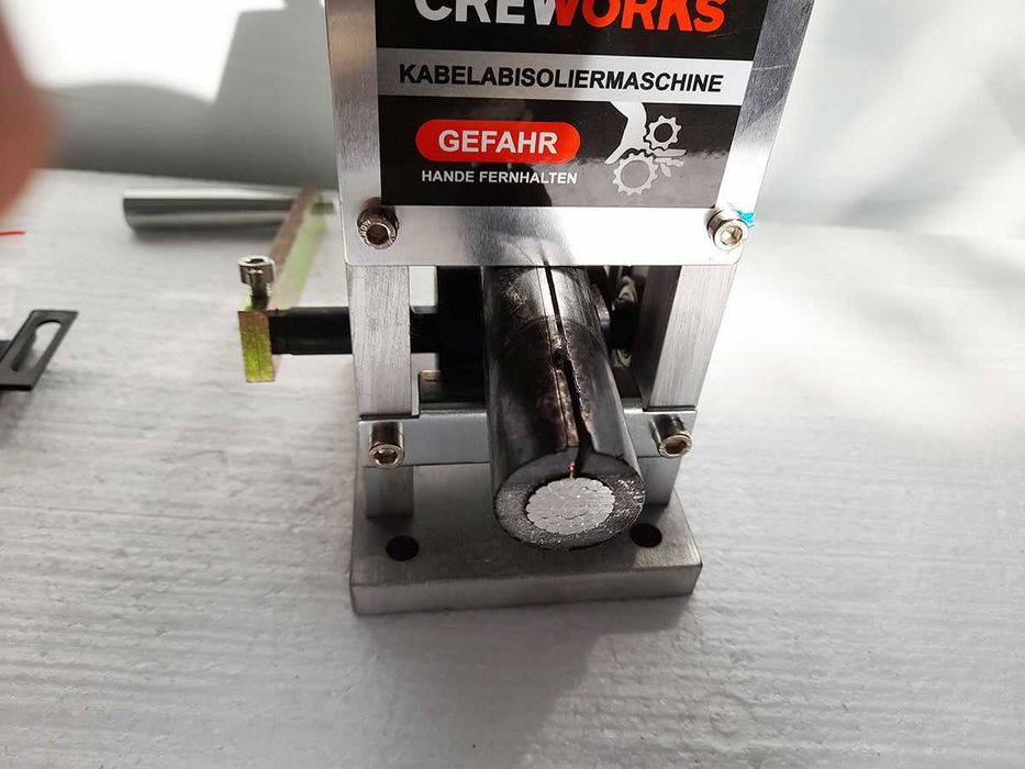 Нова белачка на кабел до 30мм за получаване скрап от чиста мед, Al