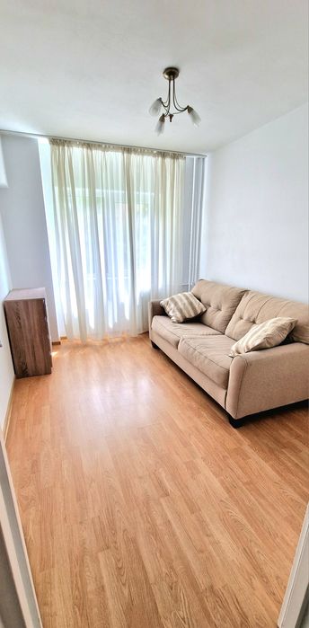Apartament 3 camere, decomandat, 4/10