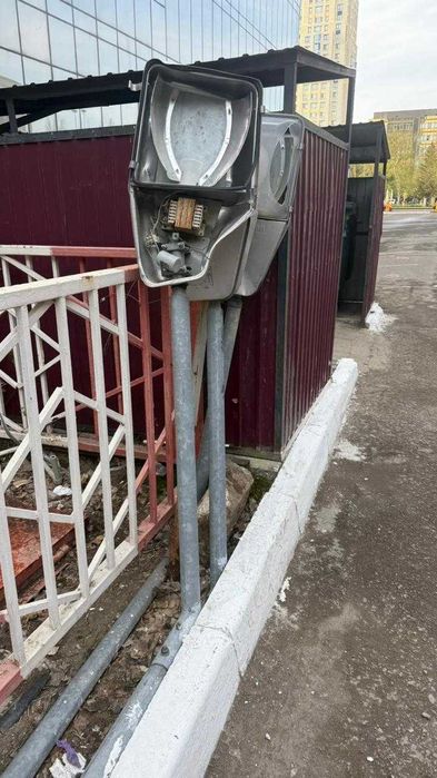 Опоры освещения уличные.