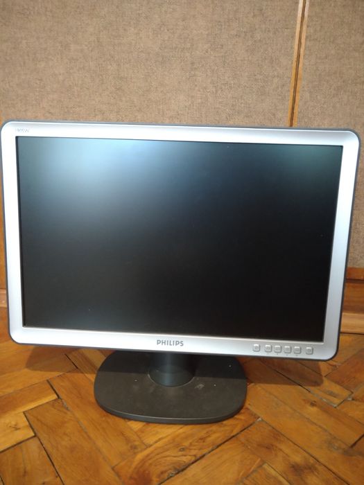 Монитор 19 инча Philips