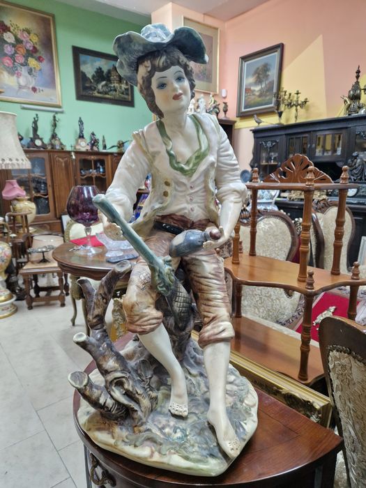 Страхотна голяма антикварна италианска фигура статуетка Capodimonte