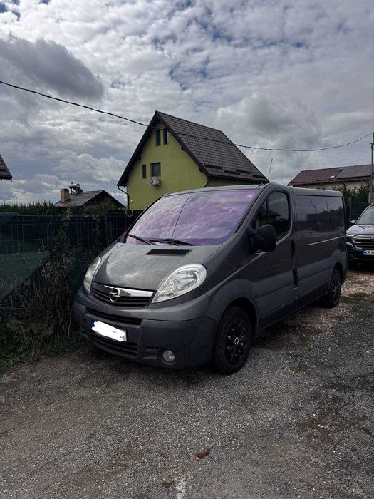 Transport Marfă & Mutări Rapide Brașov (Opel Vivaro)