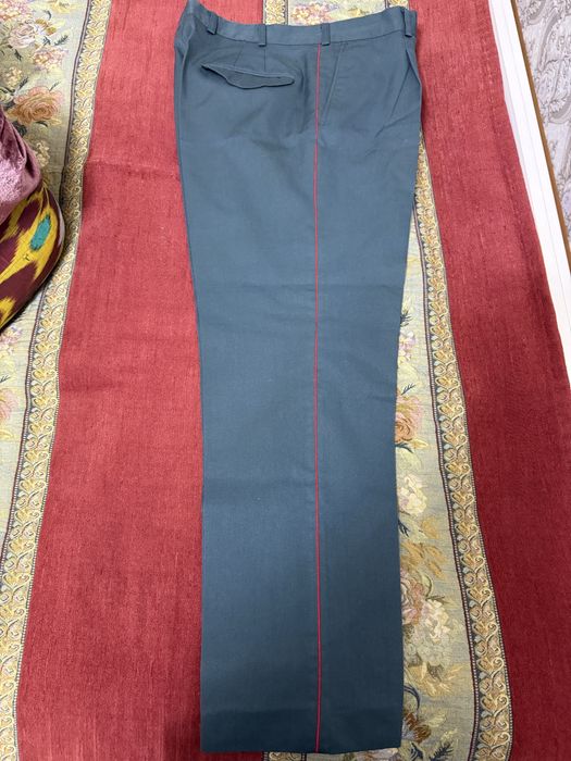 Брюки военные и галустук