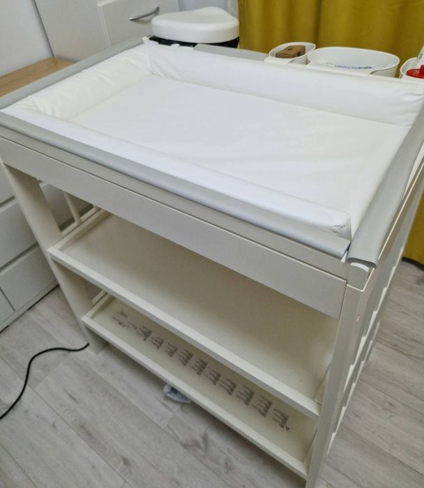 Masa de schimbat cu saltea