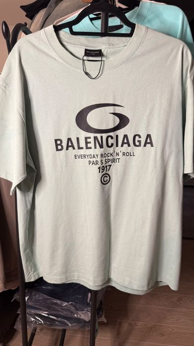 Tricou Balenciaga