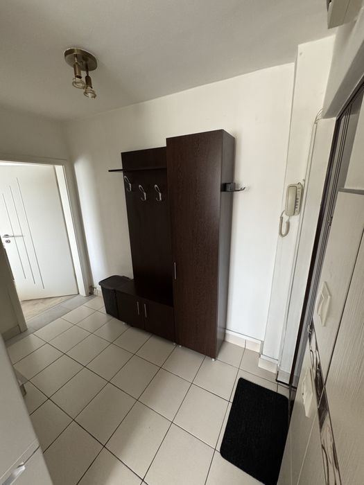 Închiriez apartament 2 camere, zona Decebal