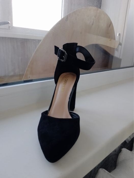 Продам туфли замша 41 рр